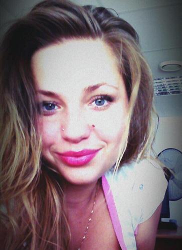 Anny_Smart's profile picture. 