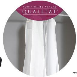 Fabricantes mexicanos de portatrajes y cubrevestidos en distintos materiales de la mejor calidad,personalizados. Envíos a toda la república.