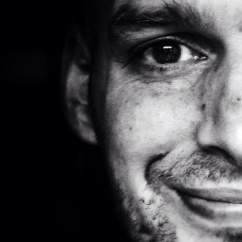 tomkae's profile picture. 