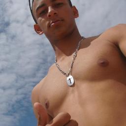 quem me seguir eu sigo de volta e indico
msn:douglaskonstantine@hotmail.com