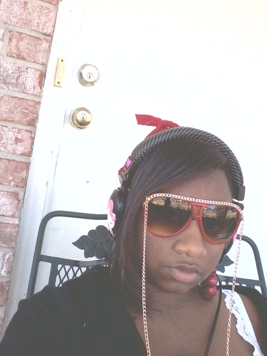 Crazy fun to b around 19 n sexy wanna know more #Dm me