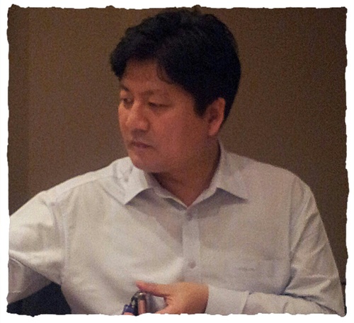 사랑하는 가족과 사람 냄새나는 사회... 이웃들과 함께 소박한 꿈을 이루며 살아가길 희망합니다.