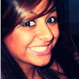 ...vá em frente e seja feliz,só não se esqueça que o amor é de vidro,que nossa vida aqui na cidade é uma fogueira de desilusão,com faíscas de felicidade..