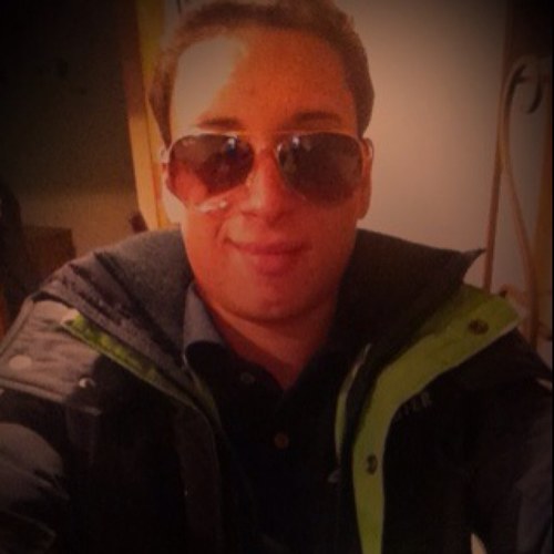 Youngmodel347's profile picture. 