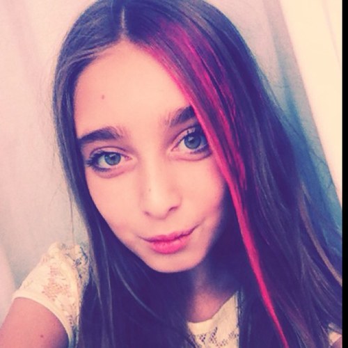 Swidish/albania Girl!!33 i'm 12 years old and i'm a JUSTIN BIEBER FAN!!!3