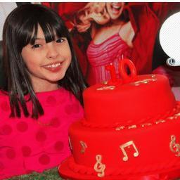 Amo a @FeConconOficial Minha Lindaa! te amoooo!