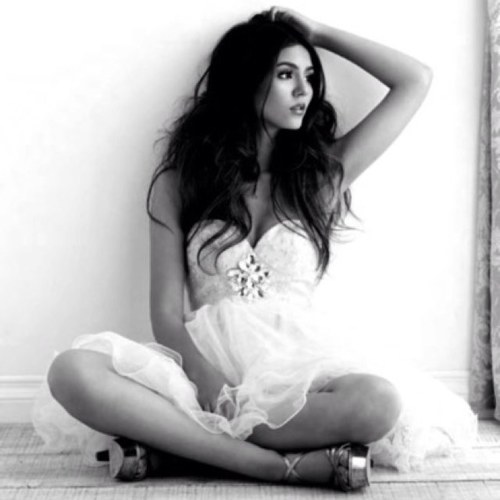 CassieAnders_xo's profile picture. Studying at NYADA, graduated from McKinley high (finally), ex-head-cheerleader. [Literate RP]