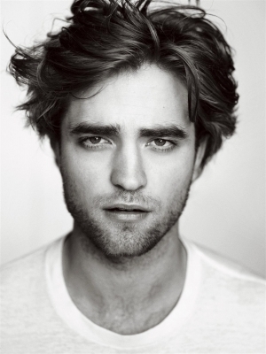 Also known as Edward Cullen, Cedric Diggory, whatever you wish. Aged 26, maybe a little bit famous. {Part of @CWonderlandRP}