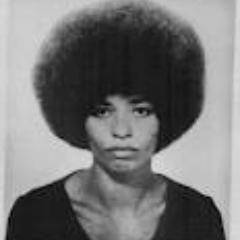 Proud African American woman,out spoken, self assured. Business owner ,Proud Democrat. My mouth has no filter!! Get over it.