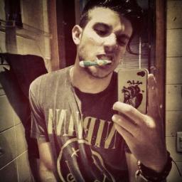 Tudo o que um dia quis,encontrei neles. Since : 23/07/12