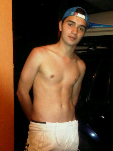 Jose - Pablo - Papita! - Sejo! Como querras me podes decir...  ;)                            AMO! A DIOS!!! Futuro Abogado!! :D