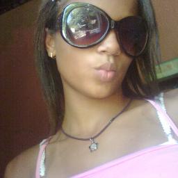 - quero estar pertto de pessoaas qêe sabeem colocaar palavras maduras naas minhas frases verdes *---*