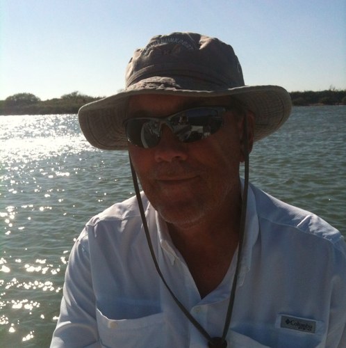 Loves swinging a club, being on the water, walking the beach with Mrs M and the Goldens. Follows Texas Tech football👆🏼.