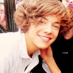 I'm someone very shy love music and I would like to devote to it someday'm directioner forever my biggest dream is to travel to London and meet them someday