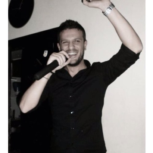 DiSimio's profile picture. Living happiness