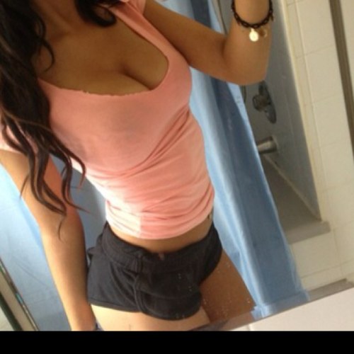 5'8 - 112 pounds