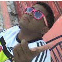 Amr , você é assim : Chato , bobo , Lindo , gostoso , Abusado , ignorante , ms eutteamo assim como você é . Ele é meu , só meu pra SEMPREE :* teamo idiotta meu