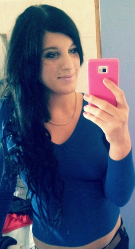 Aurelie Paolina 19 Ans. Never back down and Live Your Dreams.. Instagram ; aurelieepaolinaa