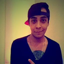 Fã-Clube pro @ChayanGARNET ;3  desde : 07/11/2012 ! ME BEIJA CHAYAAAAAAAAN  ! ÇDLASDÇASJDJASÇDJASDÇJASDJAÇSDLKSD'