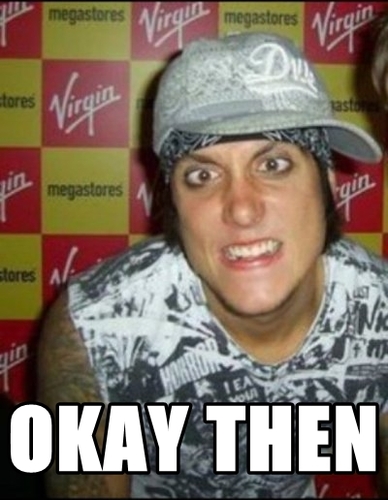 Meu Nome é Rita, tenho ... anos, e bom Minha vida é Avenged Sevenfold, meus sonhos mais heróticos são com eles, eu respiro eles todos os dias !