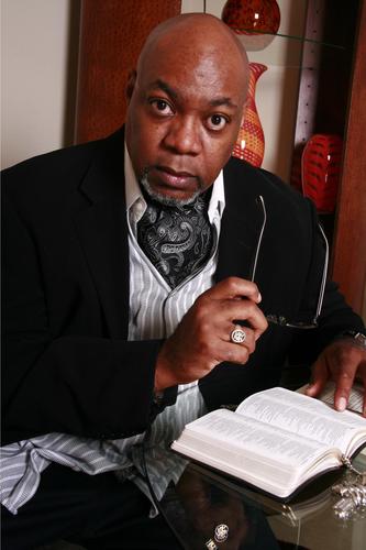 An enlightened futurist, spiritual life coach, proud husband, father & grandfather enjoying life forming and creating! Meet me @ https://t.co/wHlWNeCTPl