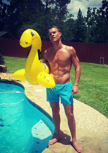 Instagram : Tomaslundberg
youtube : Tomas Lundberg