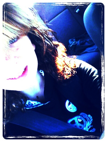 Heller Fag , I'm Amber c; . Im 12 yrs old x; . Belieber for life c: . I go to Dms . Im single c: