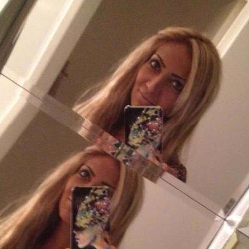 nouranerfan_'s profile picture. 