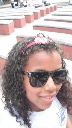 im from d.r im a cool girl just please get to know me im 14 follow me i will follow back just be patient lol