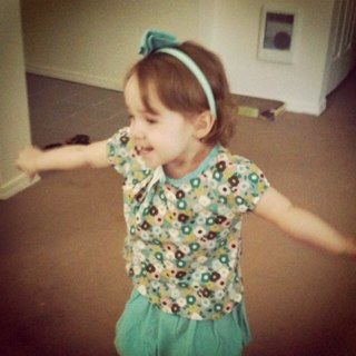 sisabutdut's profile picture. 