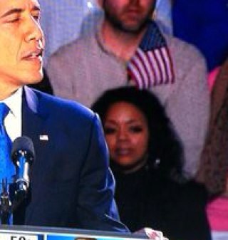 flaginhairlady's profile picture. Im the lady with a flag in her hair!