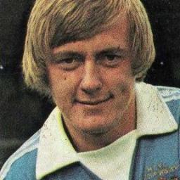 Official twitter page of former England International, Manchester City and Manchester United player Peter Barnes.