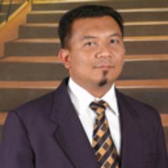 Technopreneur,ICT trainer & consultant,independent software engineer (web, embedded, mobile). Owner/Founder of a few startups in Malaysia. Enjoy good music :)