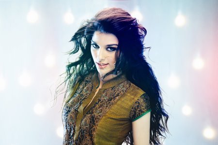 An exclusive ethnic wear junction - Jhoomar brings you exquisite Indian designs