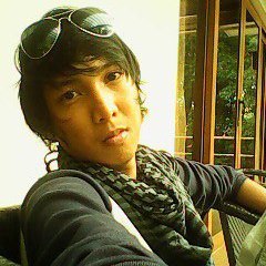 Online gamer, Gig addict. I love to ride my bike