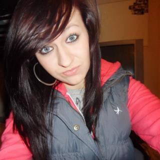 sarahdianeex's profile picture. @sarahdianex  FOLLOW ME ON THAT ONE!! Do not use this anymore! :)