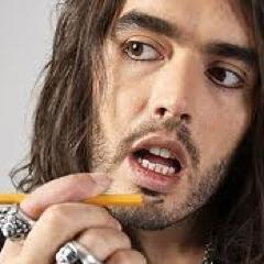 I talked transcendentalism & the end of the world with Russell Brand & all I got was this lousy rock: A chat btwn @rustyrockets & Metro's @nedrick, in tweets.