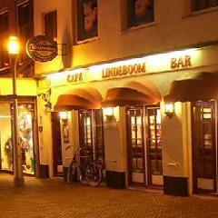 Cafe Lindeboom is te vinden op de Voorstraat te Katwijk aan Zee! U bent van harte welkom in ons gezellige cafe! 365 dagen per jaar geopend vanaf 11:00!