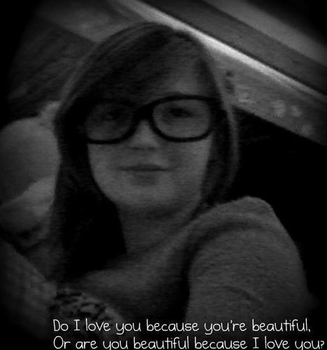 Hi Ma naames Graciee, I love Tmb :D Stefan is gonna be my husband and will be forever!!! :P . I love too Dreaamm So there may be random tweets, I'll follow you!