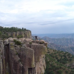 1antonioo's profile picture. 