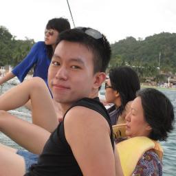 I'm just a simple damn cute guy here. No more no less.
