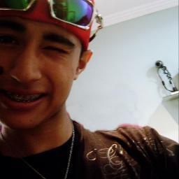 Follow, follow, follow!
Vamos lá, é só clicar nesse butãozinho e já está me seguindo!
Follow, follow, follow!