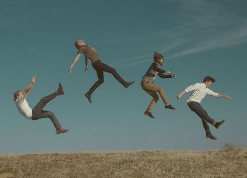 3Run is a local freerunning group that recruits good members we are now on twitter Likes:Movies gaming and girls-Dislikes:YOU!