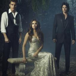 I am addicted to TVD !!! And I love Nikita, Glee and Game of Thrones  !!!! Delena Always !!! Part of #TVDFAMILY #Delena Shipper #Mikita and #Chair !!!