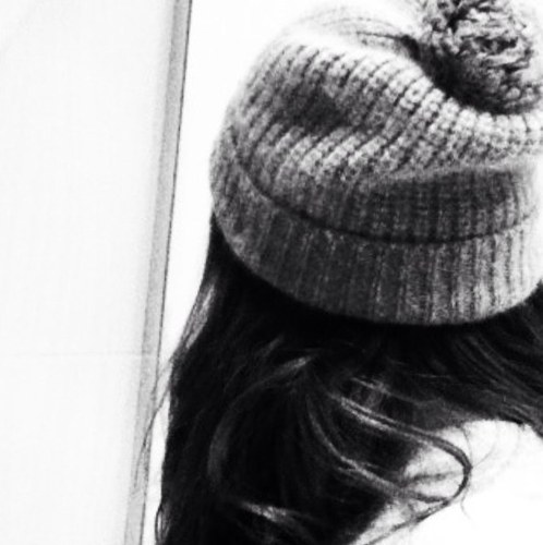 JeansCatwalk's profile picture. Daily, mini, fashion 'blog tweets'. Love fashion, clothes and shopping. Please follow. 
Instagram- JeansCatwalk