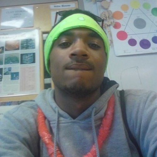 fuck a bio just knw follow me n get a follow back JUST MENTION FIRST!!! (ladys approved)  #TEAMFOLLOWBACK #TEAMLIGHTSKIN