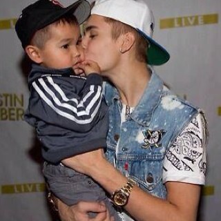 Justinbieber&NathanielWillemse; 
Jessica mauboy Jakiel Joel Nathaniel Lenny Josh followedx God till the very end.