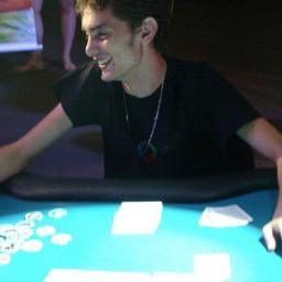 tiagoccouto1's profile picture. dealer , amante do poker.