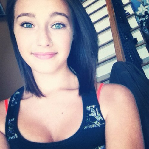 My names Lexy:D i sing and play guitar 3 music is my life. God is my savior 3