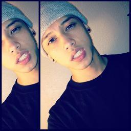 Here to entertain, and make people smile! mention me for a follow back,